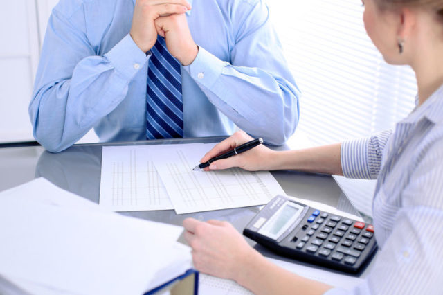 Почему стоит обращаться к нам за бухгалтерским аутсорсингом 