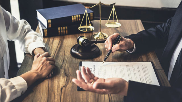 Почему стоит обращаться за помощью в арбитражном суде к нам